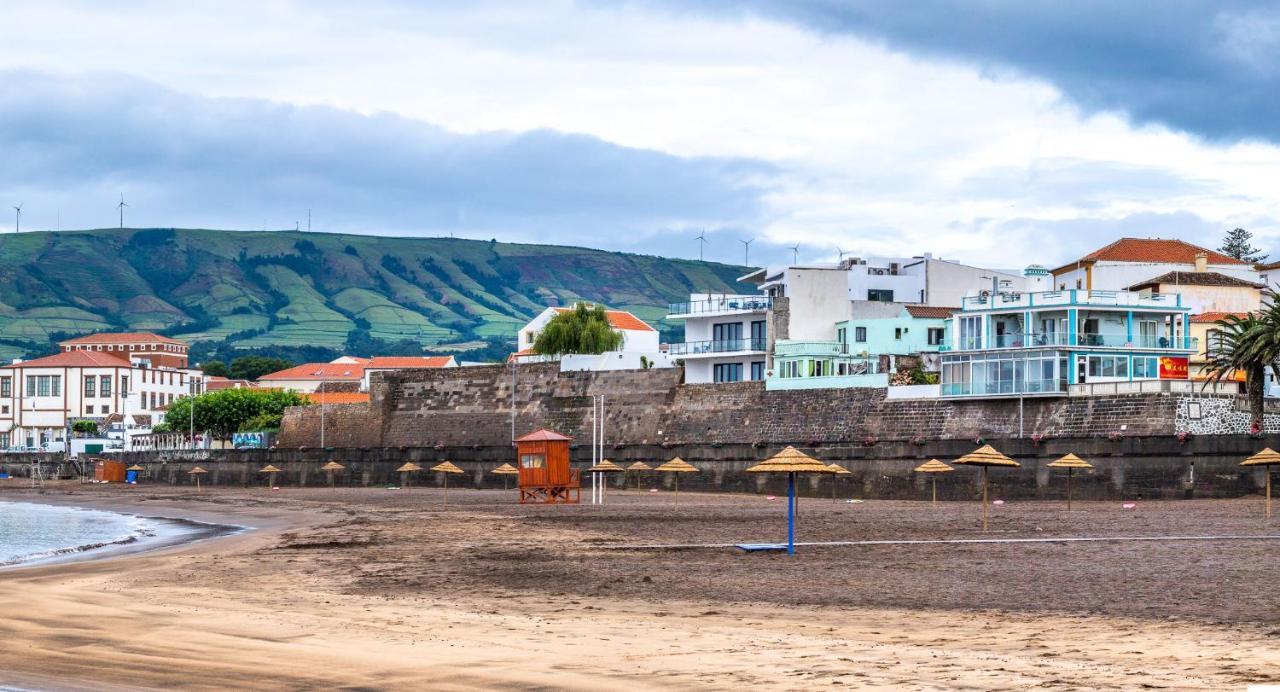 Facing Bay Hostel Praia da Vitória Eksteriør billede